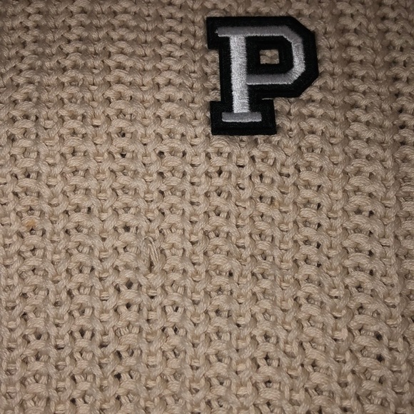 Pink Sweater - Picture 3 of 4